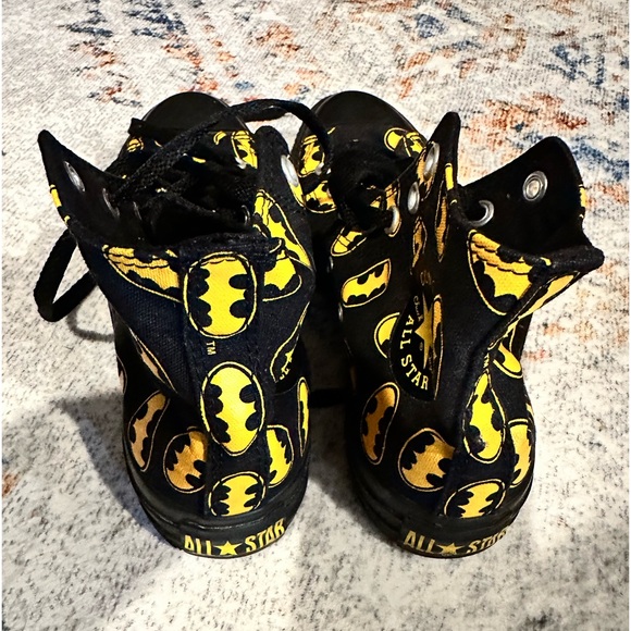 Women’s converse - Picture 2 of 5